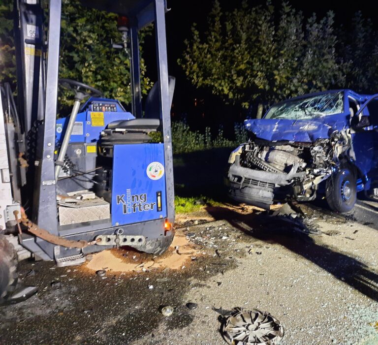 Presseinformation 23/2023 Verkehrsunfall B42